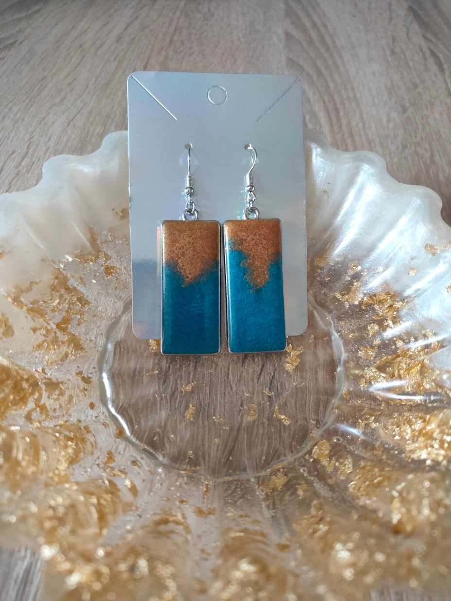 Kolczyki handmade z żywicy epoksydowej - unikatowa biżuteria