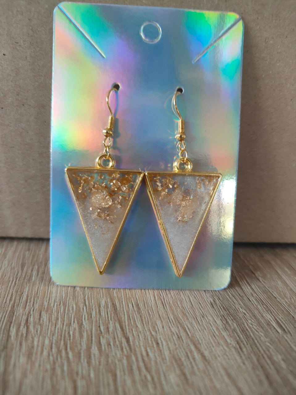 Kolczyki handmade z żywicy epoksydowej - unikatowa biżuteria