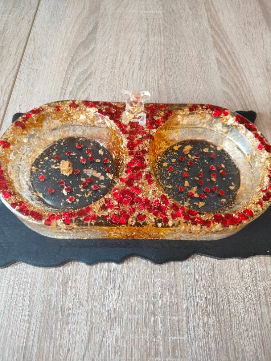 Ręcznie robiona miska dla pupila z żywicy epoksydowej- unikatowa, trwała i stylowa.