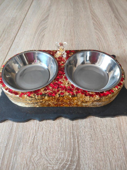 Ręcznie robiona miska dla pupila z żywicy epoksydowej- unikatowa, trwała i stylowa.